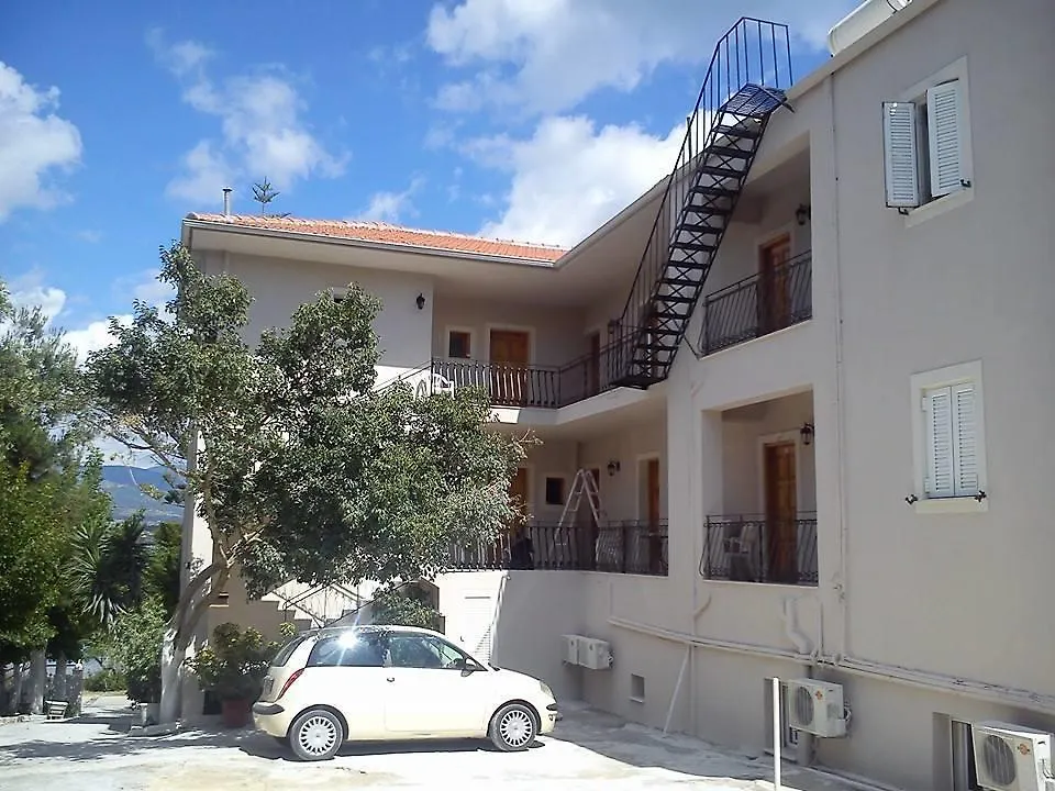 Sea Breeze Apartments Lixouri Grecia