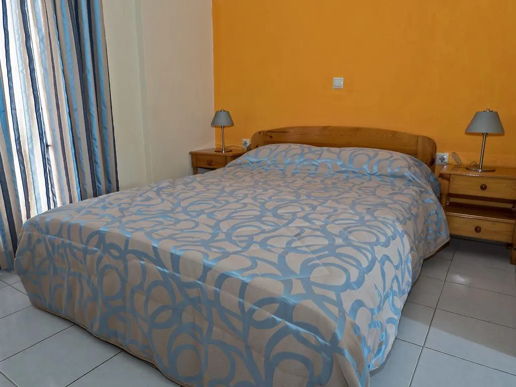 Sea Breeze Apartments Lixouri Aparthotel